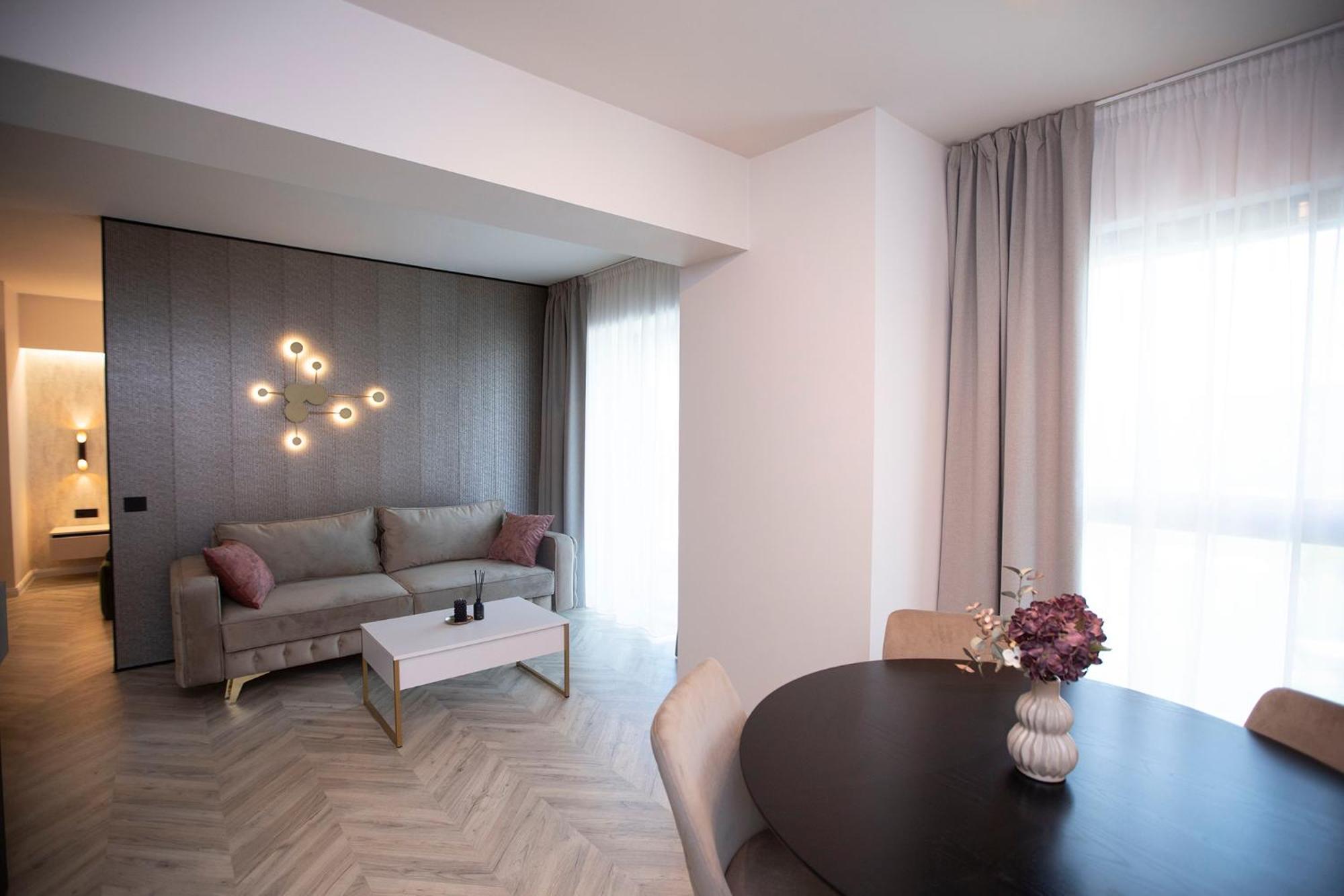 Boudoir 139 Apartments City Tower -18Th Floor Cluj-Napoca Eksteriør bilde
